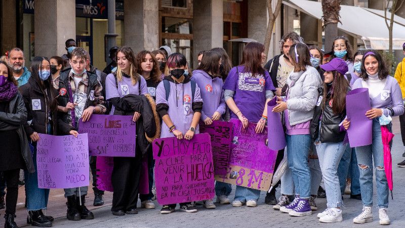 Las autoridades denuncian en el Manifiesto del 8M la 'falsa apariencia de equidad'