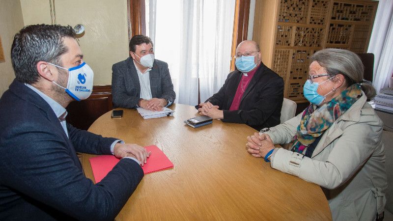 Ayuntamiento e Iglesia Anglicana colaborarán para la conservación del Cementerio Británico