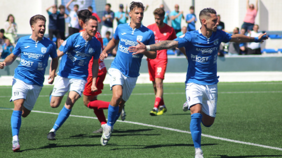 El Mar Menor aún sueña con el 'play-off' pese a todo lo que ha llovido