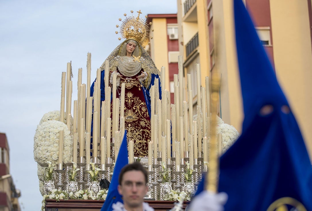 Todas las imágenes de este Viernes de Dolores en Huelva