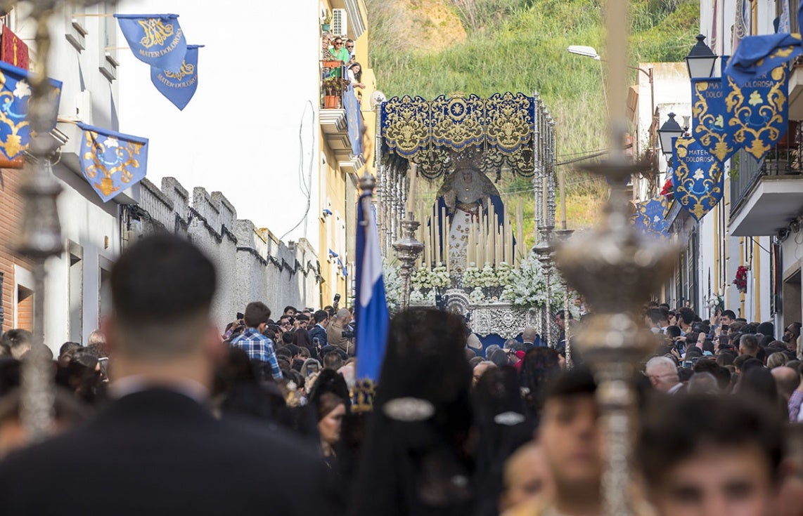 Todas las imágenes de este Viernes de Dolores en Huelva