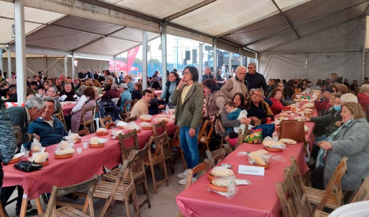 El Mayor Cocido del Mundo congrega en Jabugo a más de 3.000 personas