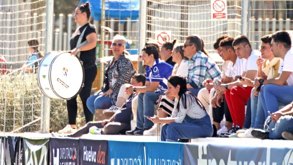 Los socios del Sporting podrán invitar a un amigo al derbi andaluz del Domingo de Ramos