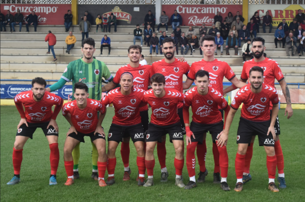 Ayamonte y Cartaya se jugarán mano a mano el último puesto de descenso en cinco jornadas de infarto