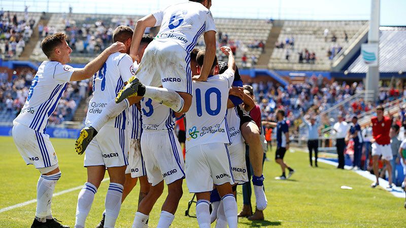 Diego Jiménez toca la cima con un cabezazo de oro (1-0)