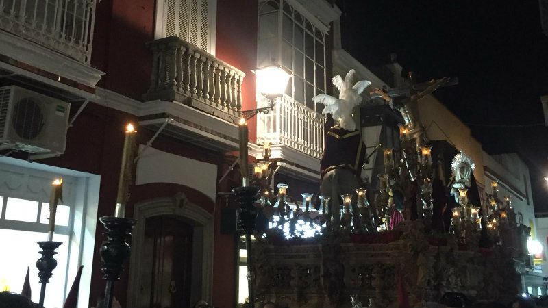 La Sagrada Lanzada y la Esperanza del Mar procesionan por las calles de Ayamonte