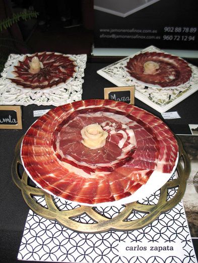 Carlos Zapata gana el concurso de cortadores de jamón de Corteconcepción
