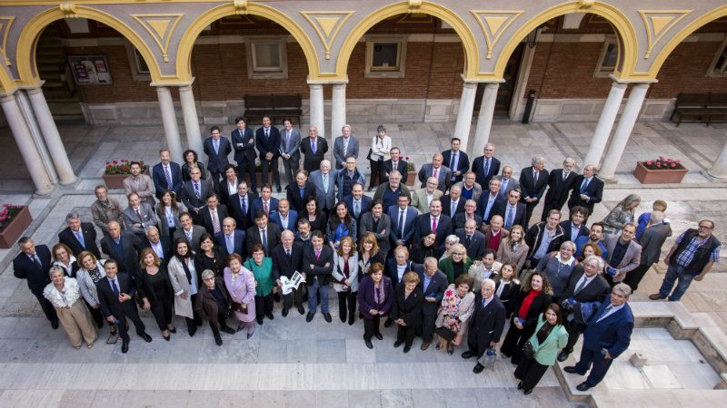 Huelva homenajea 40 años de democracia municipal