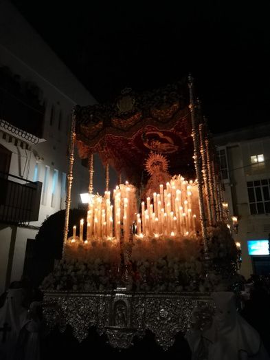 Pasión y la Virgen de la Paz recorrieron las calles de Ayamonte el Miércoles Santo