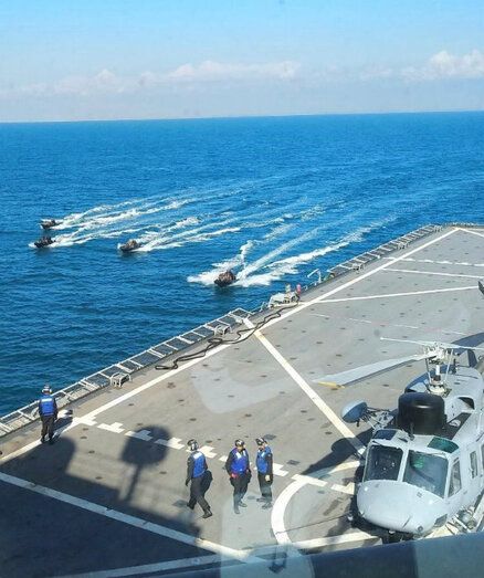 La Armada realiza una operación de adiestramiento en aguas de Huelva