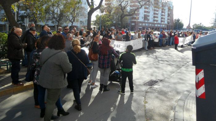 Los vecinos de la avenida Costa de la Luz y calle Punta Umbría no quieren drogas en su barrio