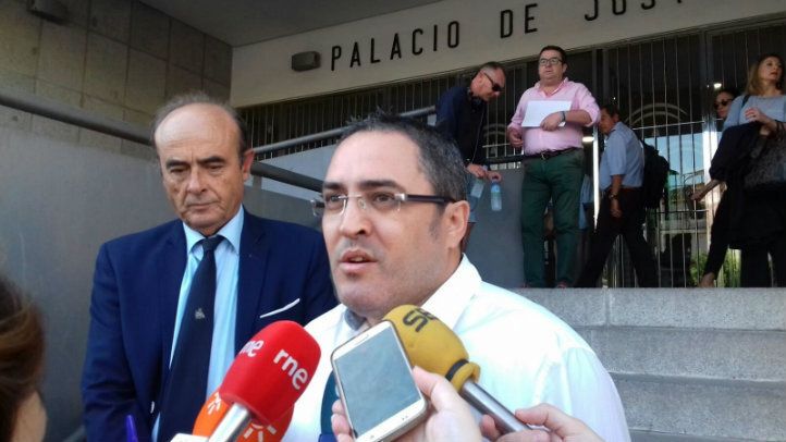 La familia de las víctimas del doble crimen de Almonte se concentran tras 'seis años sin justicia'