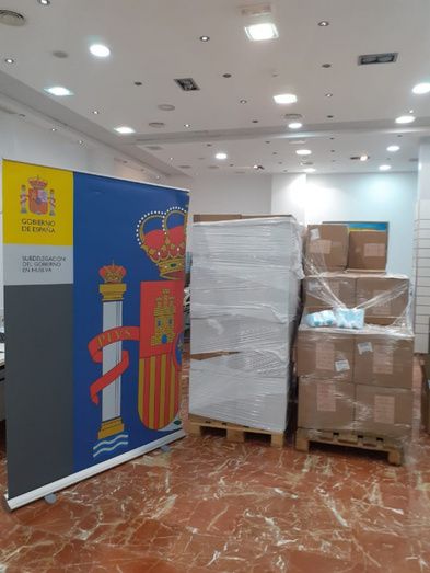 El Gobierno distribuirá en Huelva 116.000 mascarillas para los trabajadores en los principales nodos de transporte