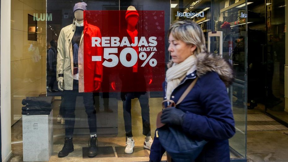 Las tiendas de ropa controlarán el aforo y desinfectarán las prendas devueltas