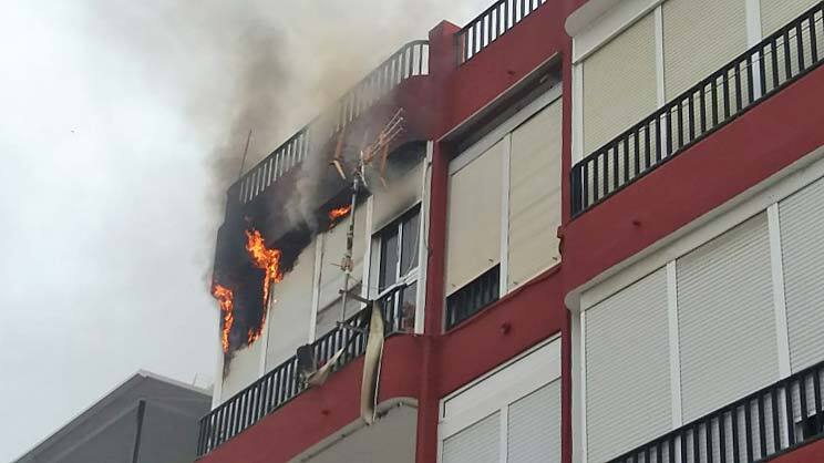 Herida una mujer de avanzada edad en un incendio en Punta Umbría