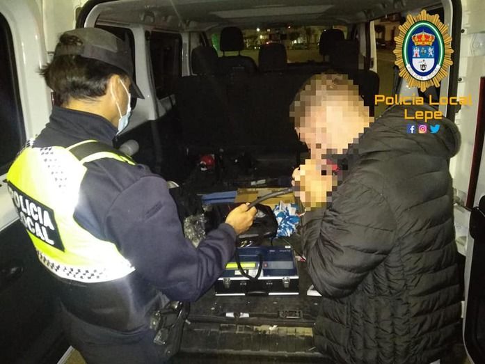 La Policía Local de Lepe pone varias denuncias por conducir bajo los efectos de las drogas y el alcohol