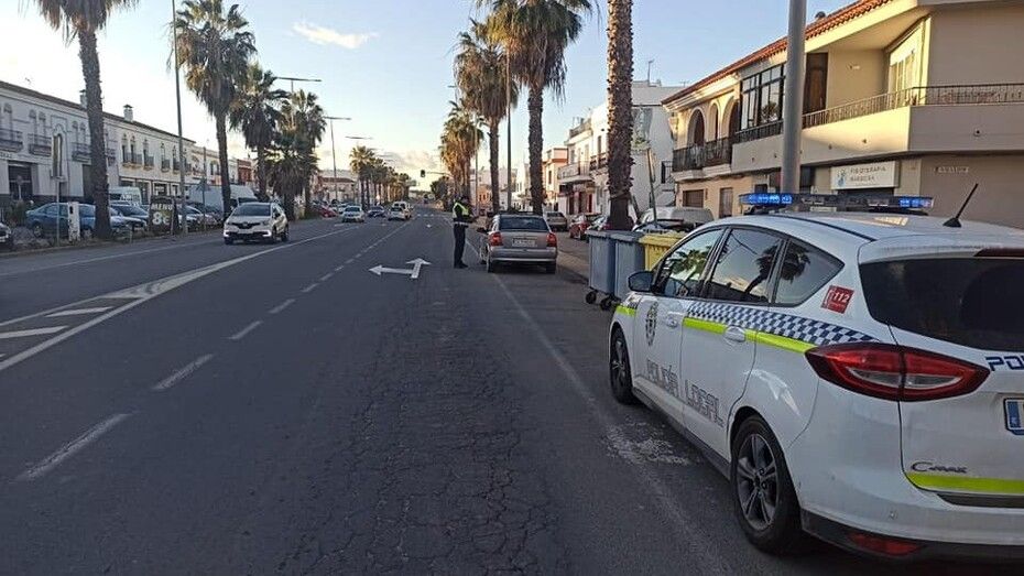 Detienen, tras una persecución por las calles de Lepe, a un varón por agredir a una mujer en el apeadero de autobuses