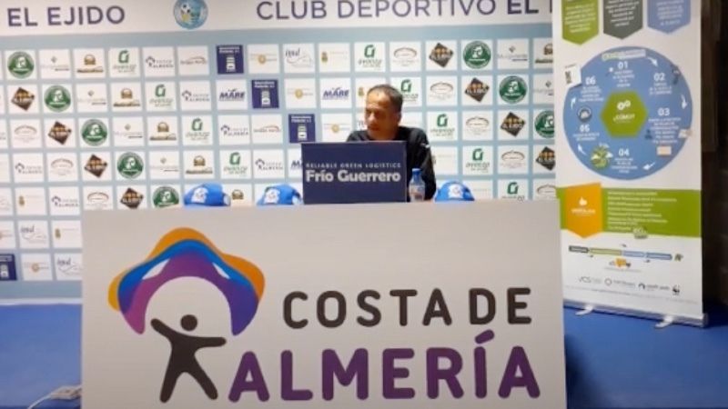Fran Alcoy: “Llevamos mucho tiempo sin ganar en casa y el Recre fuera y por eso luchamos por no descender”