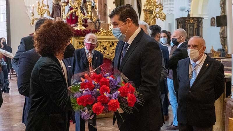 La Diputación realiza su tradicional ofrenda floral a la Hermandad de Los Judíos