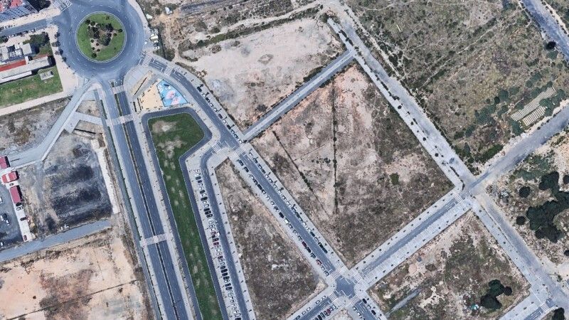 El Ayuntamiento desbloquea la parcela dotacional del Ensanche destinada a la construcción del colegio público