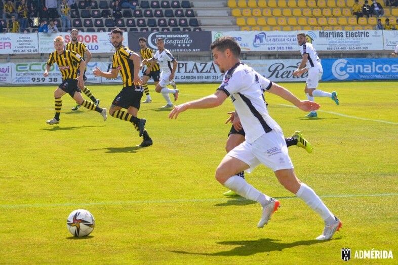 El Mérida enfría la ilusión del San Roque de Lepe (0-1)