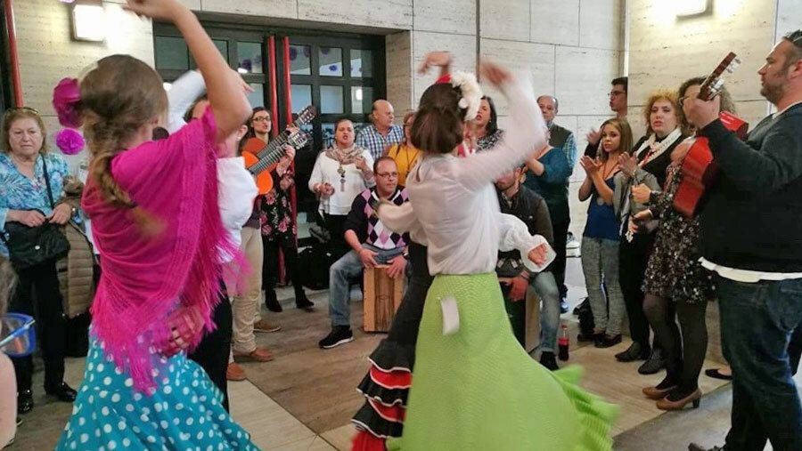 Vuelve el mercadillo de trajes de flamenca de Red Madre Huelva