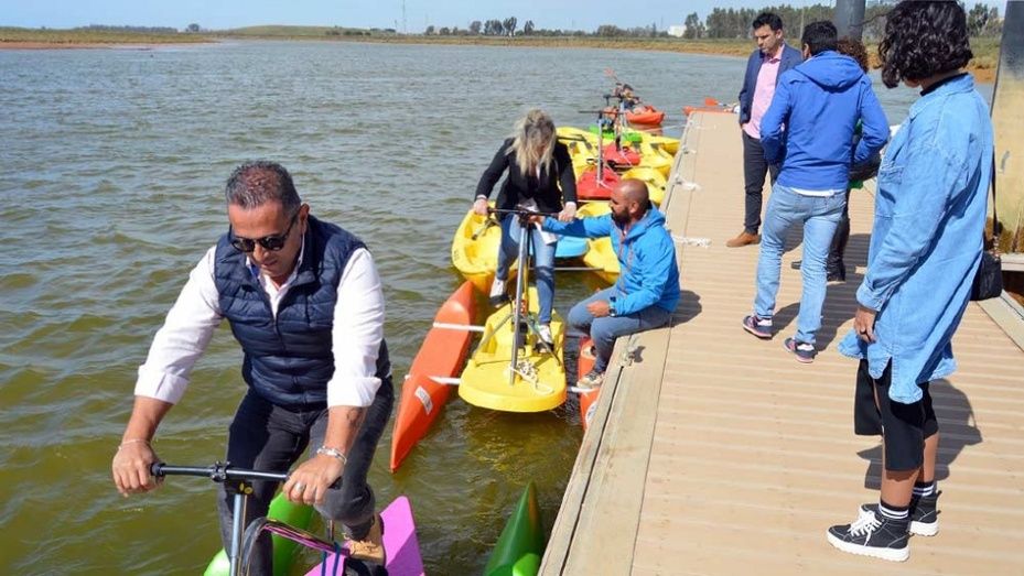 Comienzan a rodar las primeras bicis a disposici n del Centro de