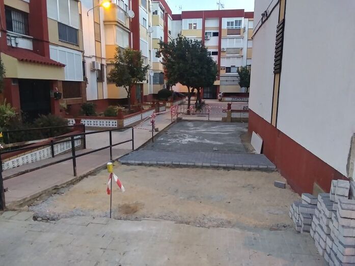 Concluido el paseo peatonal de acceso al Centro de Salud de Isla Chica