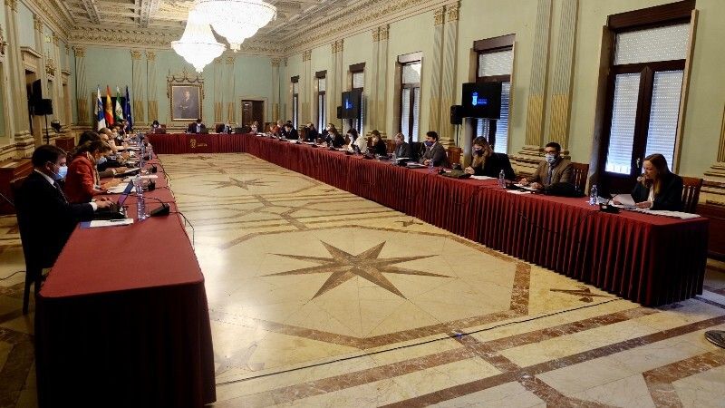 El PSOE se suma a la petición al Gobierno para que rectifique su abandono del Festival de Cine