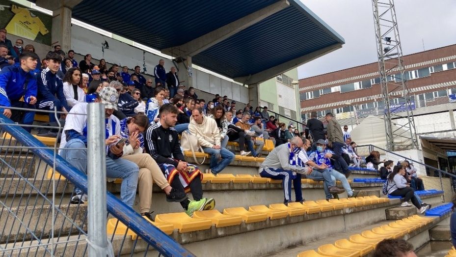 Tomares también fue invadida por la marea albiazul