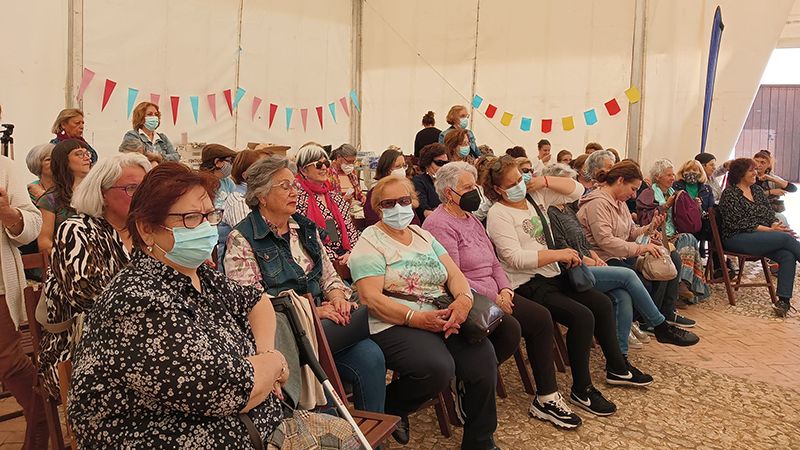 Sabias de la tierra: mujeres rurales de la Sierra de Huelva y de Iberomérica mantienen un encuentro
