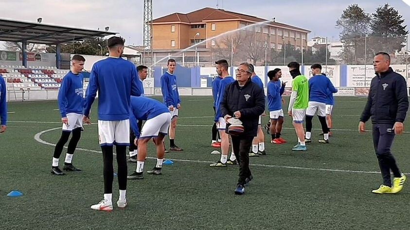 Ayamonte y Bollullos, a aprovechar el pinchazo del Espeleño