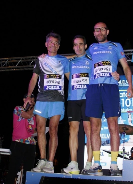 Onubenses en el 10k de Huelva: Andivia, Oché y Ferrer saborean el metal