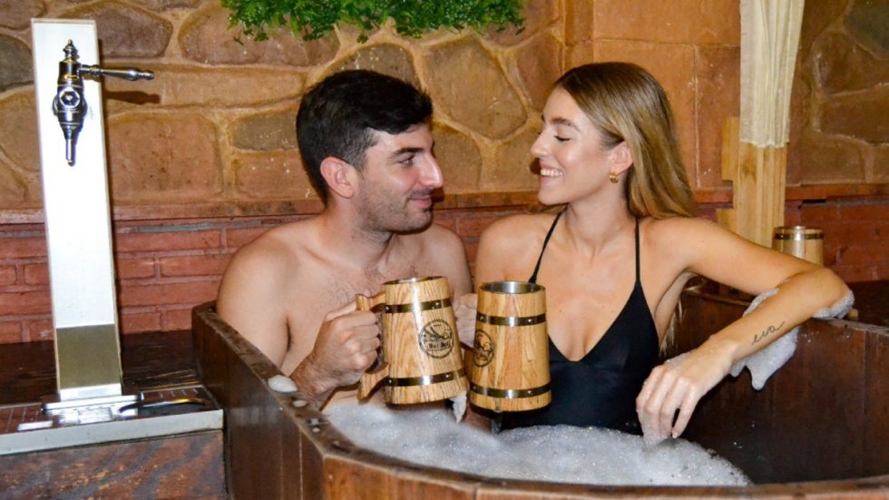 Ya es posible bañarse en cerveza en Huelva en este spa ubicado en Islantilla