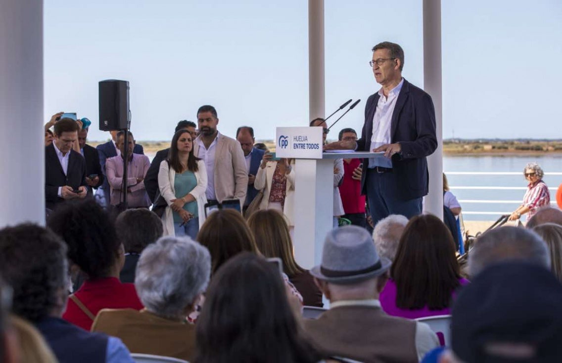 Miranda reclama a Feijoó infraestructuras para Huelva: 'Tú nos tienes que escuchar'