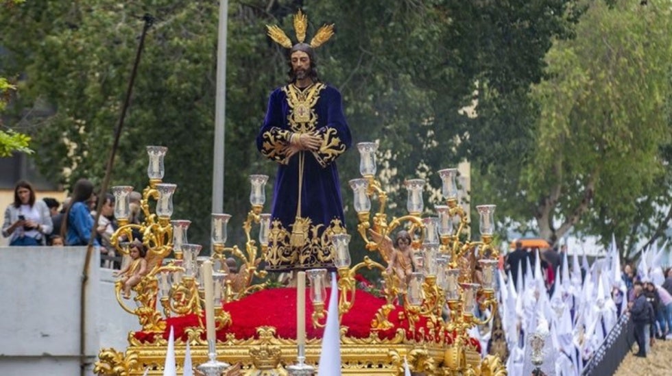 Dónde ver las hermandades del Lunes Santo en Huelva