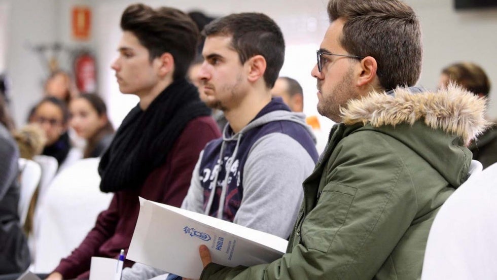 El Ayuntamiento velará por el bienestar emocional de los jóvenes en paro o con empleo precario