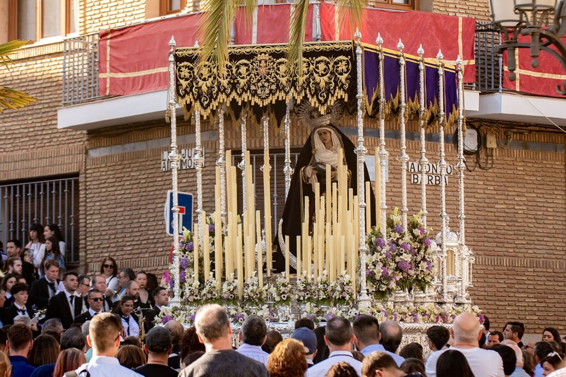 Pasión y Muerte de Viernes Santo a la espera de la Resurrección