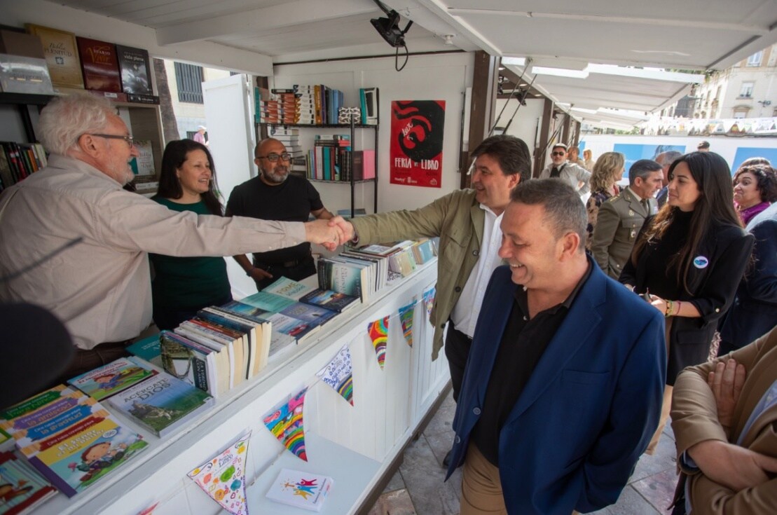 La Feria del Libro de Huelva 2023 escribe su primera página