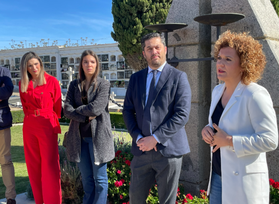 Los socialistas onubenses conmemoran el Día de la República
