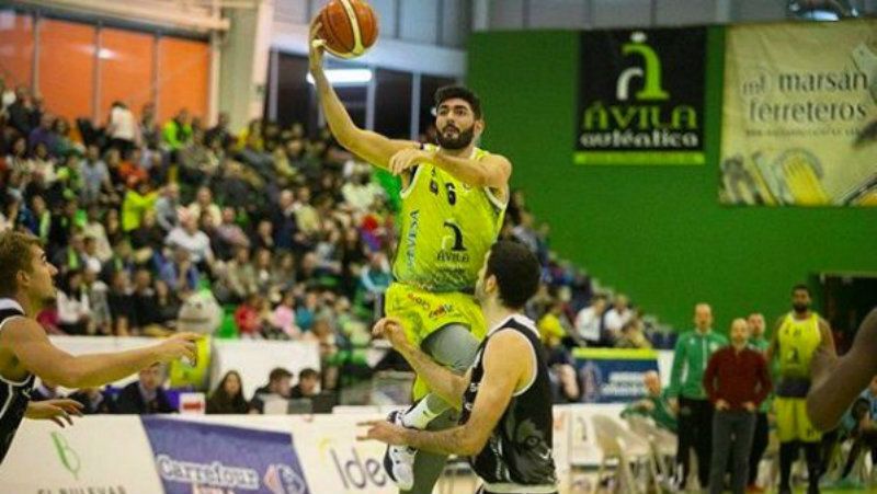 Manu Vázquez ya aguarda destino tras cerrar el ejercicio con el Ávila Auténtica