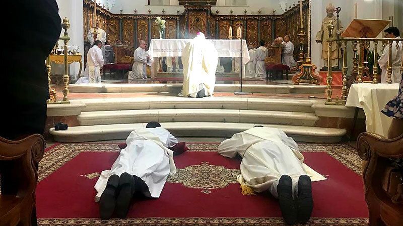 El obispo ordena dos nuevos sacerdotes para la diócesis