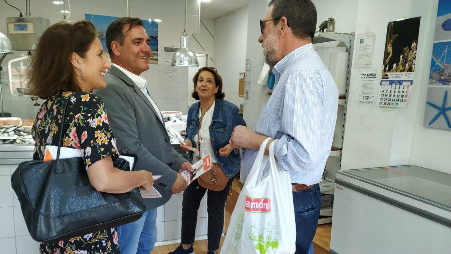 Cs garantiza que consensuará con los comerciantes de Isla Chica el proyecto del solar del antiguo estadio