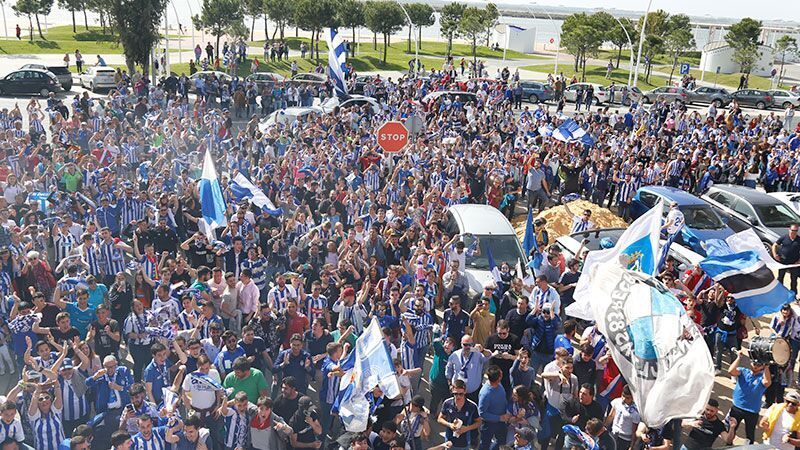 Los abonados entrarán gratis y podrán comprar entradas a 5 euros para la 'batalla del Colombino'