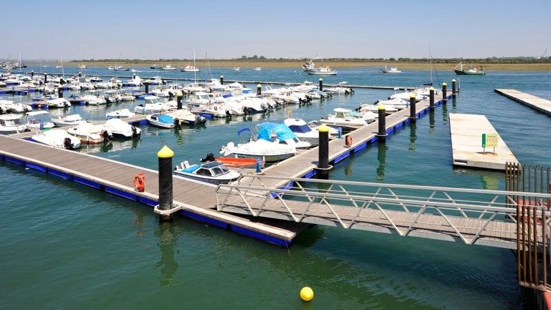 Arrancan las obras de remodelación del Muelle de las Canoas del puerto de Punta Umbría