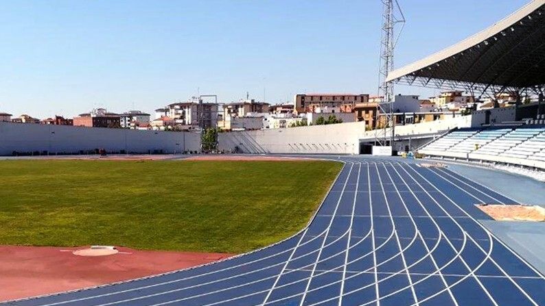 El Estadio Iberoamericano reabre para el entrenamiento de deportistas de élite y federados