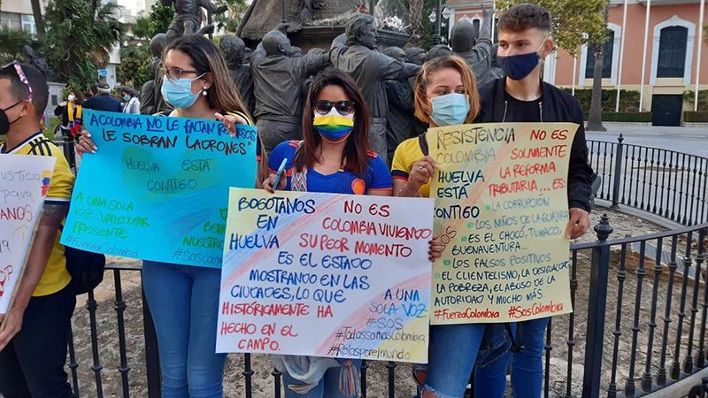 La comunidad colombiana en Huelva pide el fin de la represión en el país