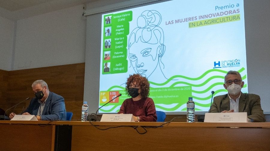 Cinco emprendedoras se alzan con los Premios a las Mujeres Innovadoras en la Agricultura que otorga Diputación