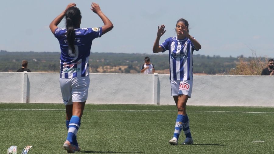El Sporting sentencia a lo grande la permanencia (3-0)