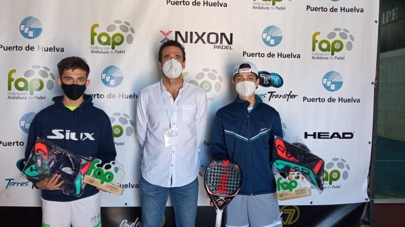 La cantera del pádel onubense se cita en el 'Torneo de Menores 2000 Puerto de Huelva'